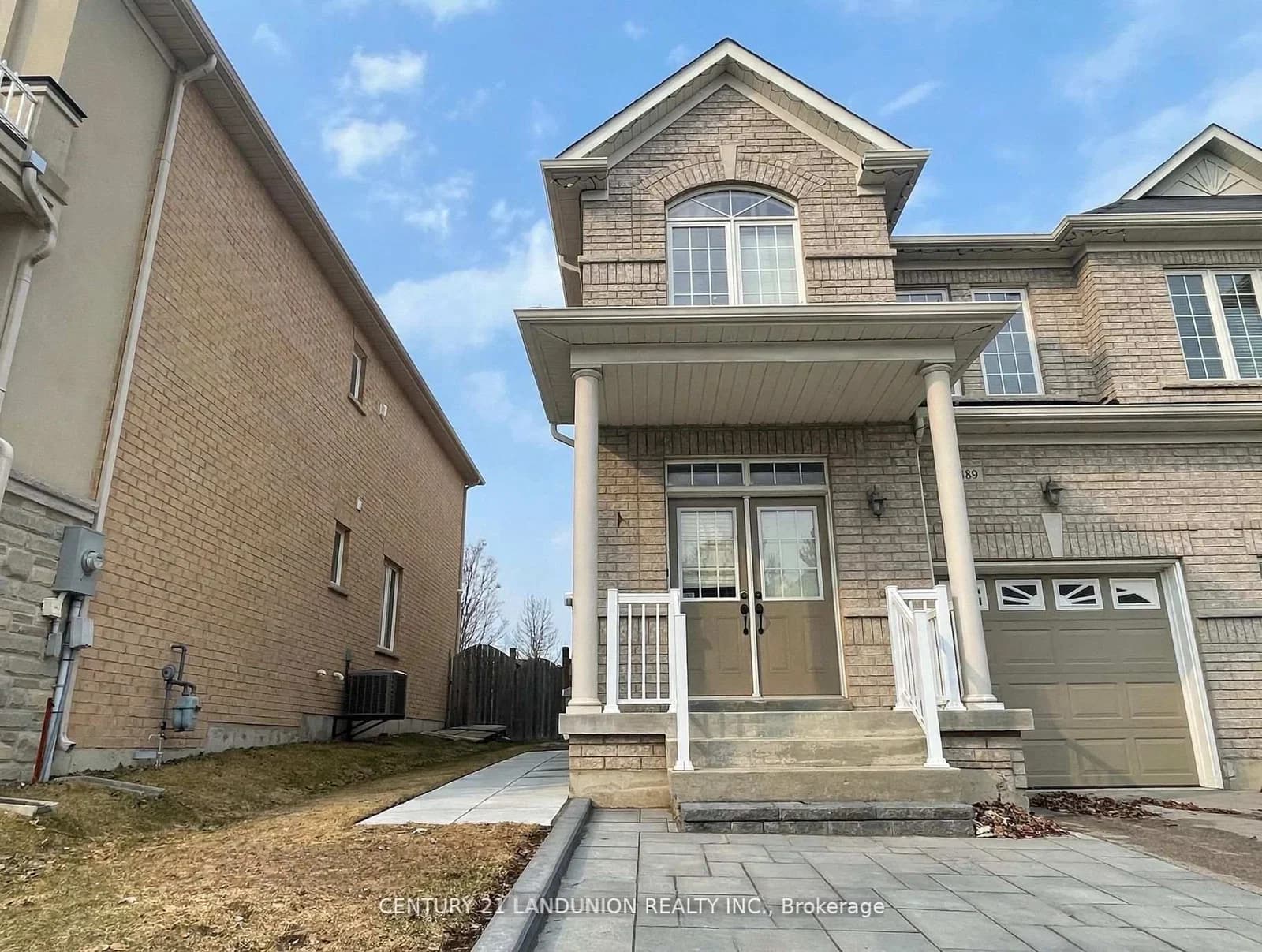 489 Foxcroft